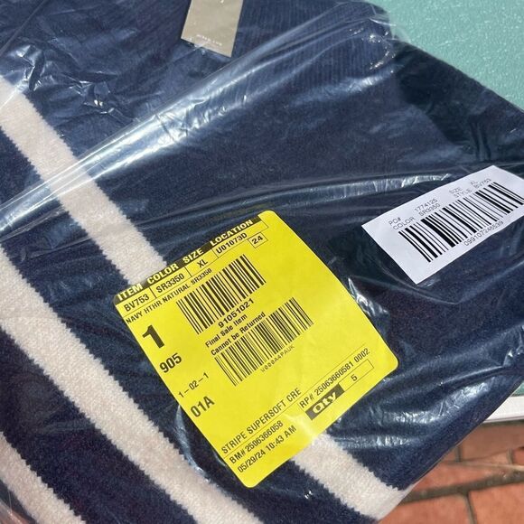 J Crew Chunky Crewneck Sweater in Supersoft Yarn NWT - Picture 9 of 11